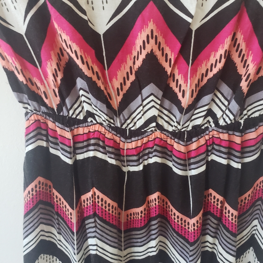 Patterned Maxi Dress - Picture 3 of 7